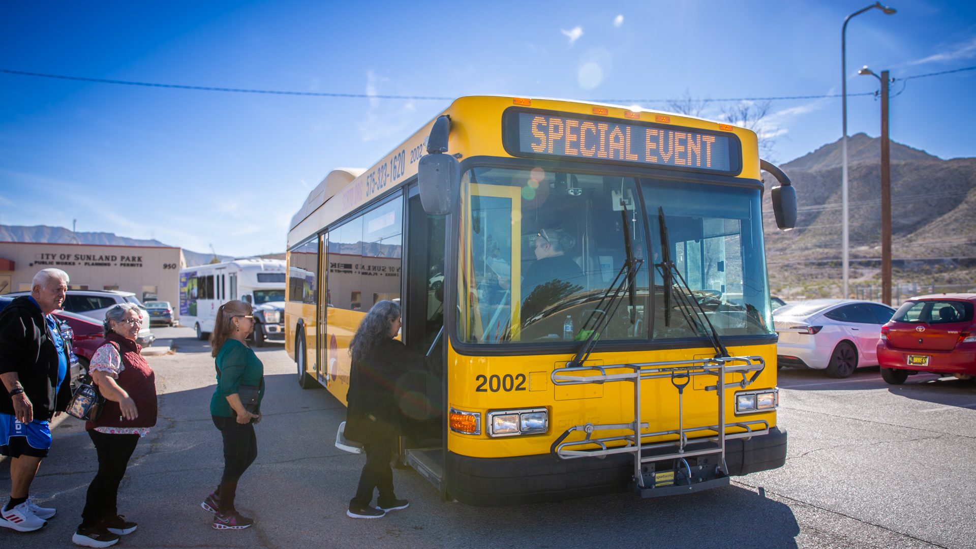 435A2762